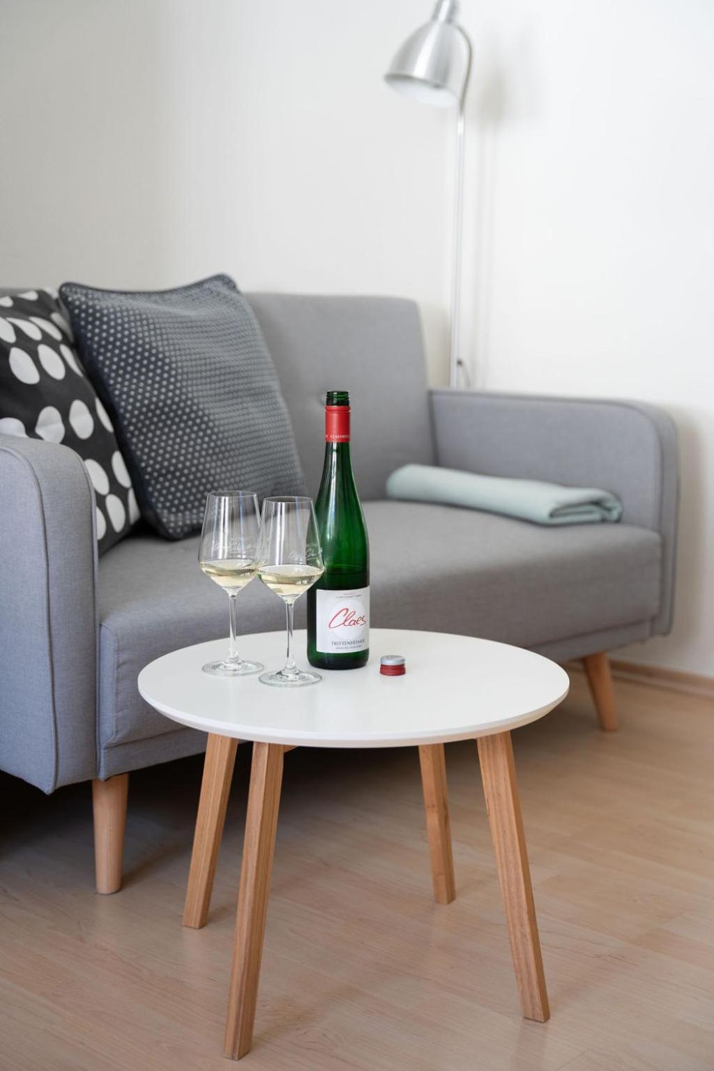 Claes Weinquartier - Appartements & Wein By Niko Schmitt Trittenheim Buitenkant foto